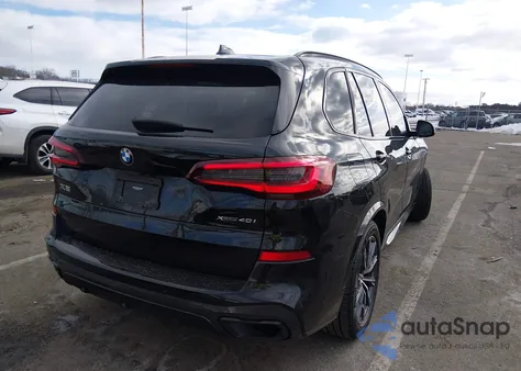 2021 BMW X5 xDrive40I z USA, uszkodzony, nr VIN 5UXCR6C06M9H01579